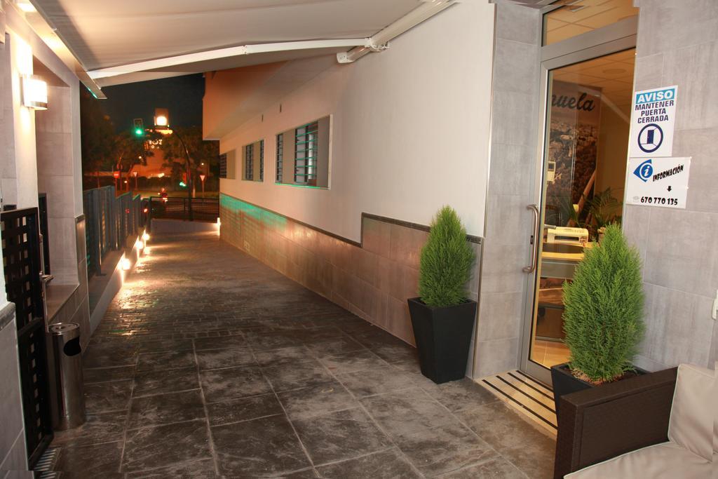 Hostal Dona Manuela Малага Екстериор снимка
